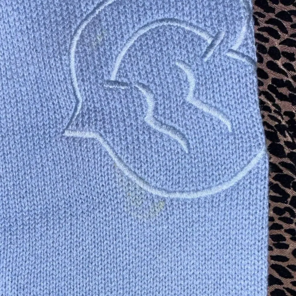 Forever 21 Women's Blue Sweater